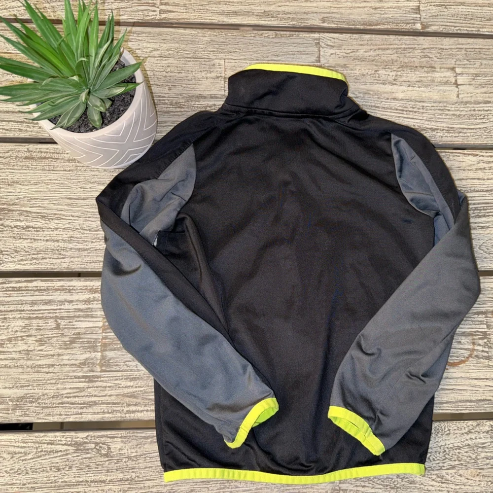 Boys Lightweight Thin Nike Jacket, Black/Gray, Sz 6-7 years